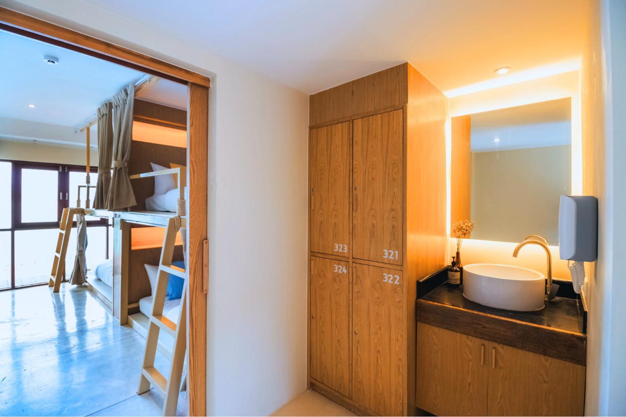 Sea Sun Bed & Beyond Hotel หาดบางรัก ภายนอก รูปภาพ